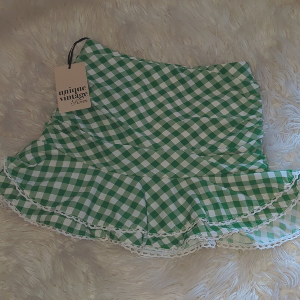 New with tags! Unique Vintage rushed swim bottom
